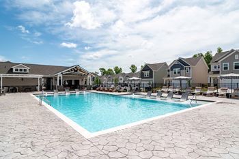 Sparkling resort style swimming pool & sundeck